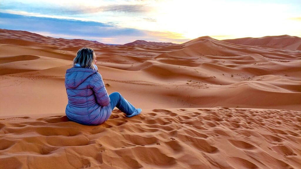 Marruecos - soledad y atardecer en el desierto