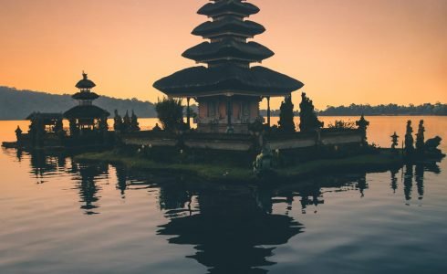 aron-visuals-ycyLUcEoalE-unsplash