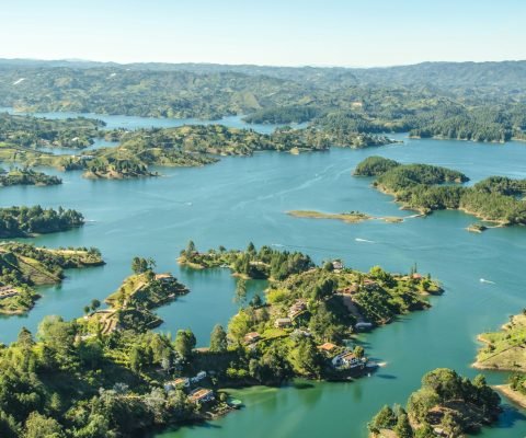 milo-miloezger-ZLLwL9bKlnk-unsplash